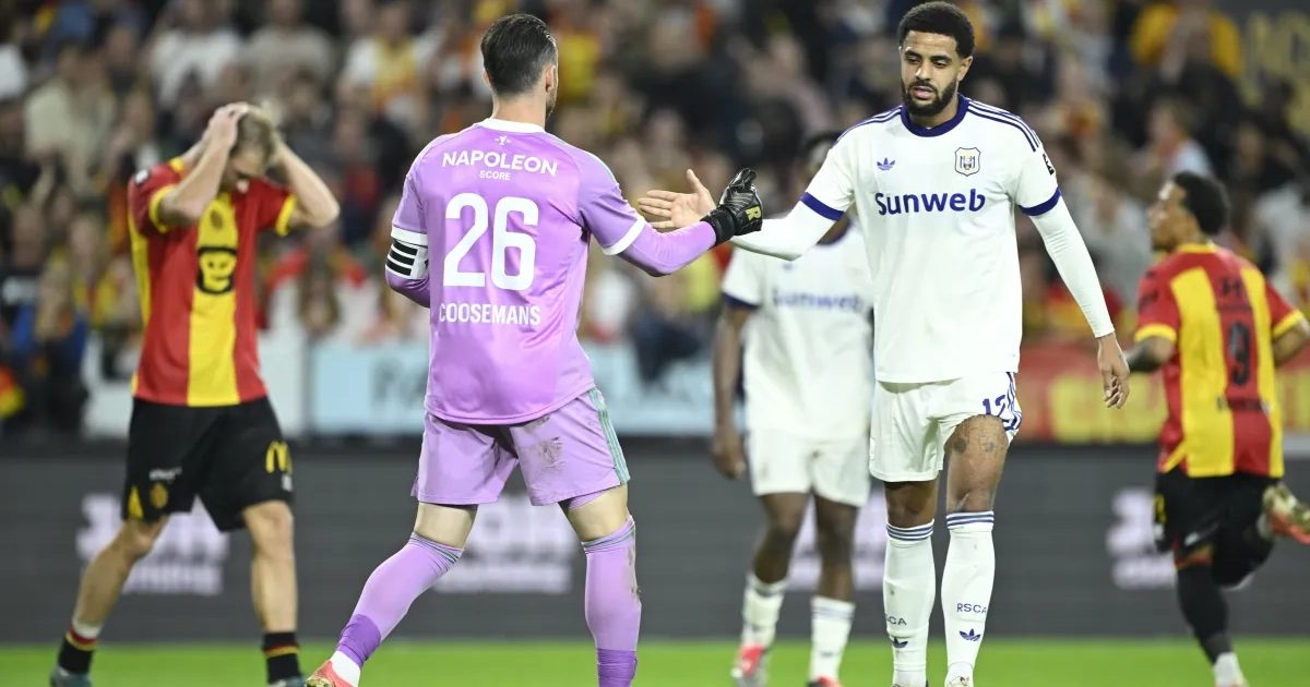Geen klassieke doublure: waarom Omobamidele niet braafjes op de Anderlecht-bank zal zitten