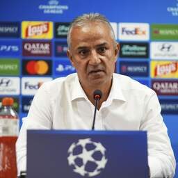 Fenerbahçe-coach neemt na CL-duel met AS Roma ontslag op persconferentie