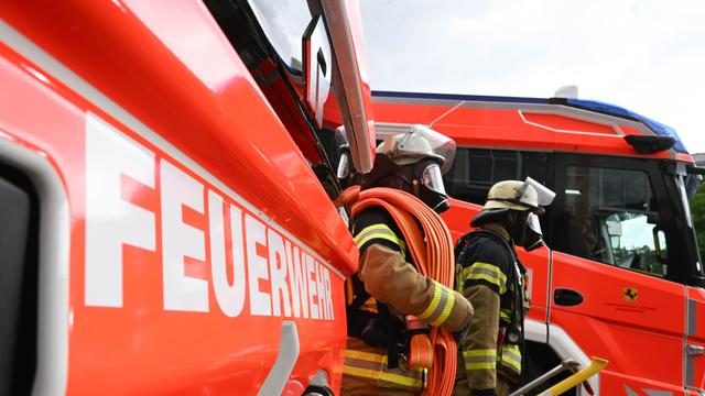 Feuer: Zwei Menschen sterben bei Brand in einer Wohnung