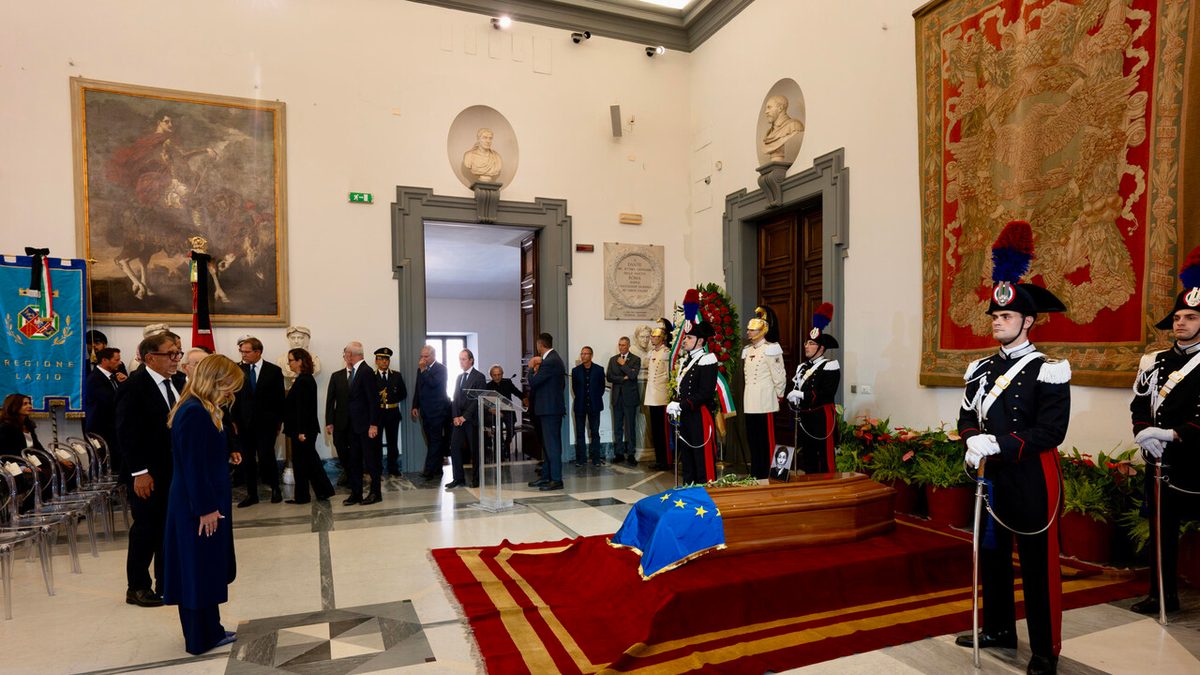 L'addio a Emma Bonino, Prodi: 'La difesa dei deboli è sempre stata la sua stella polare'